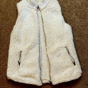 Love tree Sherpa vest